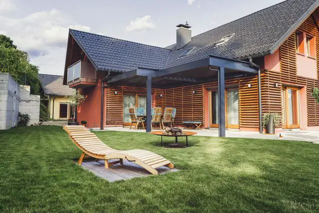 When is the Best Time to Build a Patio?