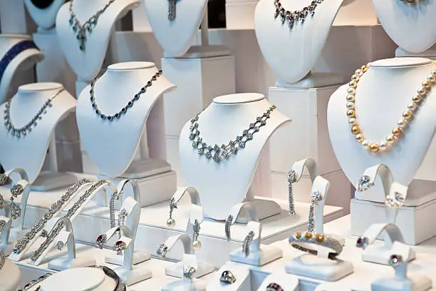 Tips to Choose a Jewelry Store in Pembroke Pines