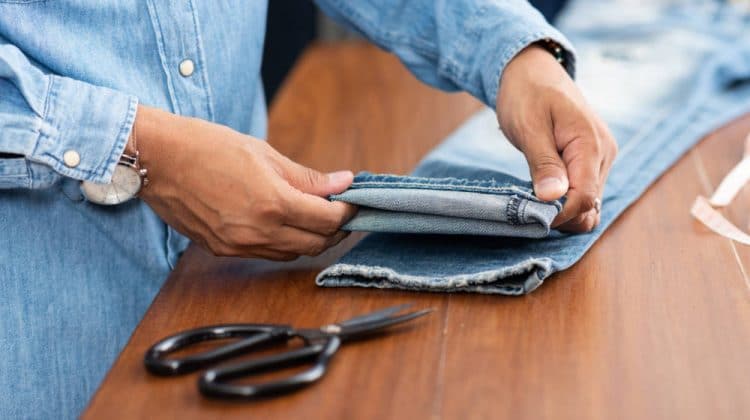 How to Choose the Best Jeans Alternations Online?