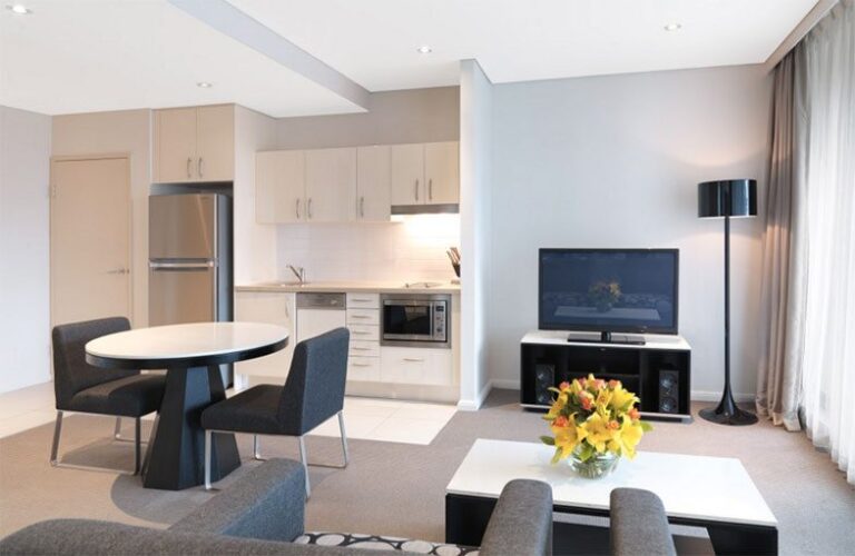 Why Choose Serviced Apartments Over Hotels?