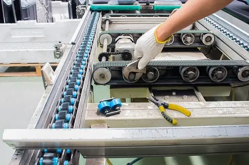 Conveyor Chain Maintenance – Tips to Keep your Conveyors Running Smoothly