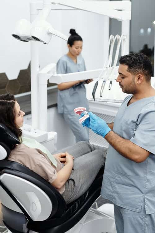 All You Need To Know About Deep Teeth Cleaning and Dental Filling