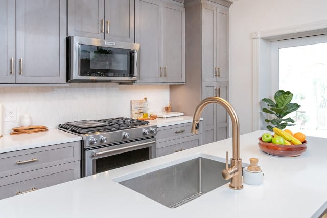 Perks of Using Stainless Steel Modern Kitchen Sinks