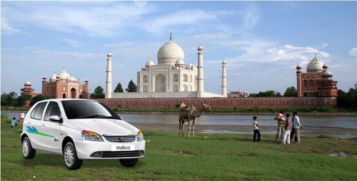 How to Visit Taj Mahal from Delhi by Car?