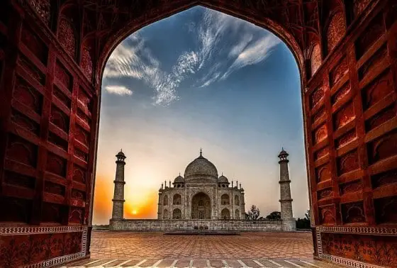 How to Plan Luxury Agra Tour from Delhi?