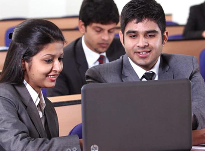 BCA institutes in Gurgaon offer students the chance to specialise in BCA