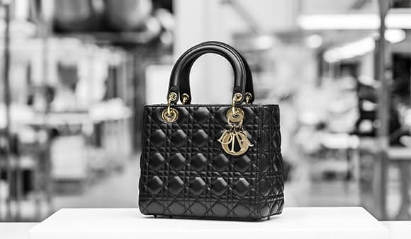 Why Replica Designer Bags Are Gaining Such Popularity