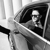 Benefits of having a Chauffeur for Your Luxury Cars