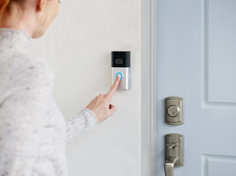 ADVANTAGES OF HAVING A BUILT-IN INTERCOM SYSTEM