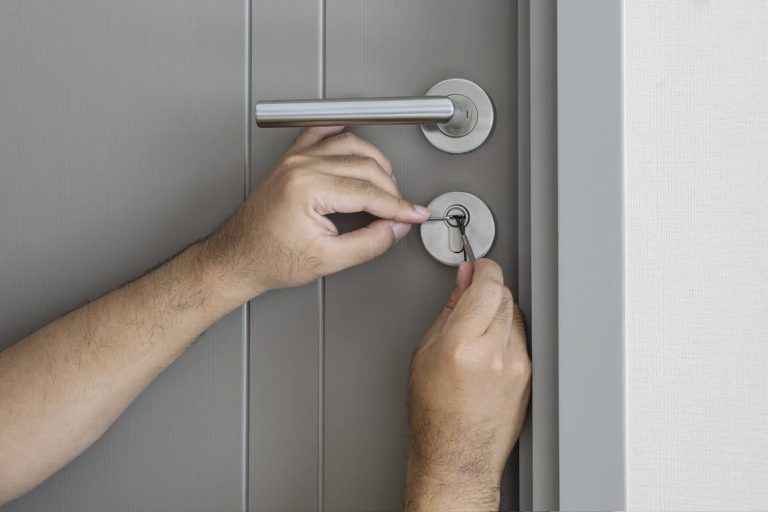 Four Actions to Picking the Right Professional locksmith