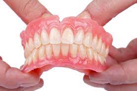 How to Maintain Oral Hygiene with Dentures in Dubai