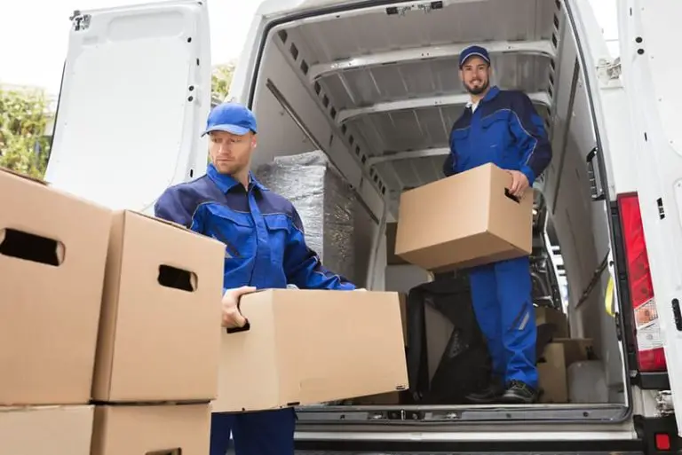 CHOOSING THE RIGHT MOVING SERVICES PROVIDER