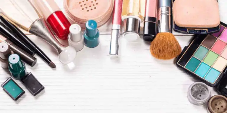 Discovering Your Path in the Beauty Industry: Exploring Career Options