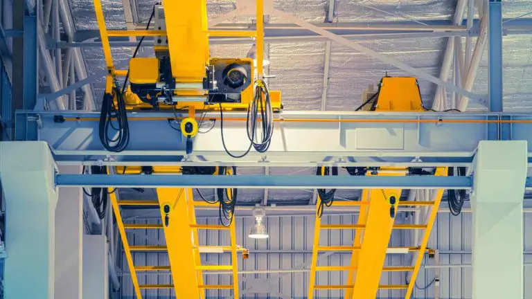 Signs That Tell You to Upgrade or Modernize Your Overhead Crane Equipment