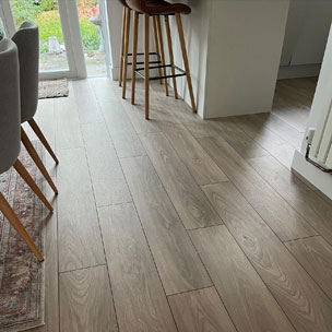 How To Choose The Best LVT Flooring Company In Your Area?