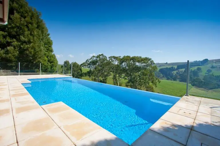 Why Above Ground Pools Are A Great Option For Your Backyard?