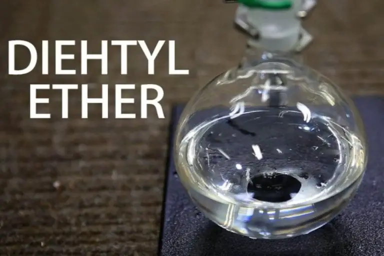 Diethyl Ether: Macht Diethylether Dich Schlafen?