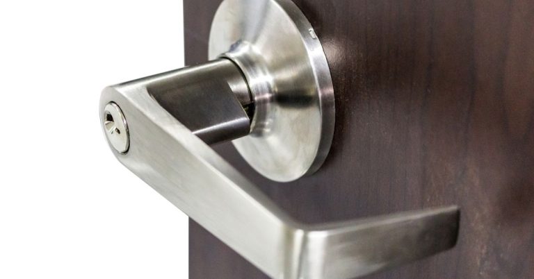 Choosing the Right Door Handles and Accessories for Your Home or Business