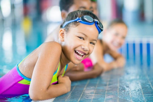 7 Benefits of Swim Lessons for Kids