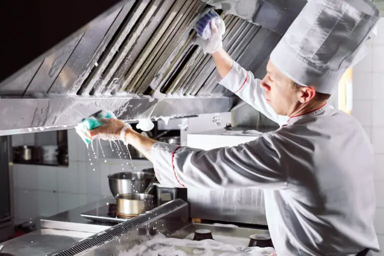 Commercial Kitchen Cleaning Services 768x512 1 