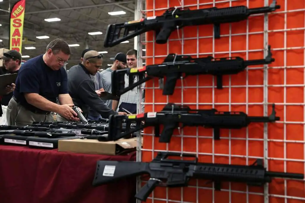 gun-show-getty