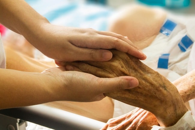 Signs It’s Time to Look Into Hospice Care in Thousand Oaks, California