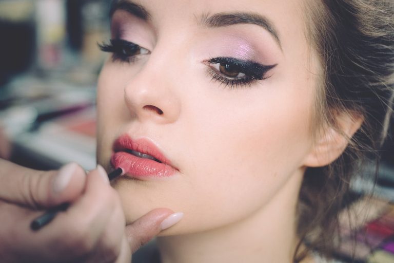 Bold and Beautiful: Wedding Makeup Ideas for An Edgy Bride