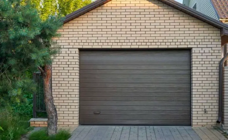 Exploring the Different Types of Garage Doors: A Comprehensive Guide