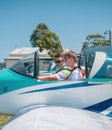 Why You Should Consider Becoming a Flight Instructor