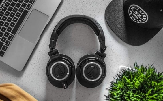 Choosing the Right Headphone for Podcasting: A Comprehensive Guide