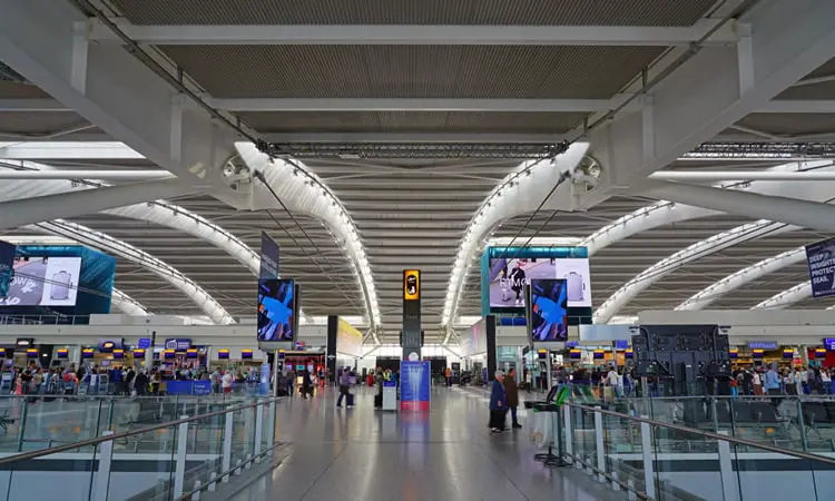 Exploring The Best International Airports in the UK