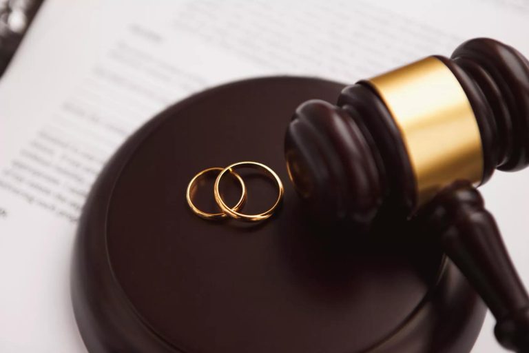 Top Tips for Hiring a Divorce Lawyer in Douglasville, GA