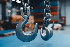 Mastering the Art of Lifting: How Swivel Shackles Enhance Safety and Productivity