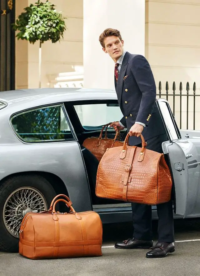 Buy Top-Quality Bags for Men Online in Dubai, UAE