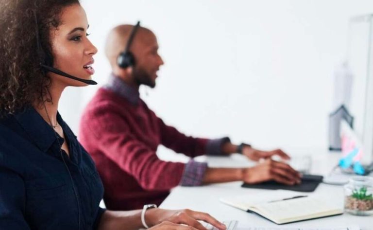 Choosing the Right Answering Service for Your Business Type