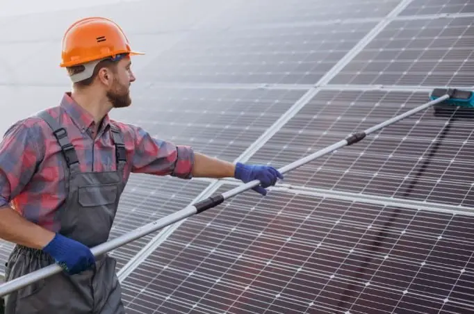 Maintaining and Cleaning Solar Panels for Optimal Performance