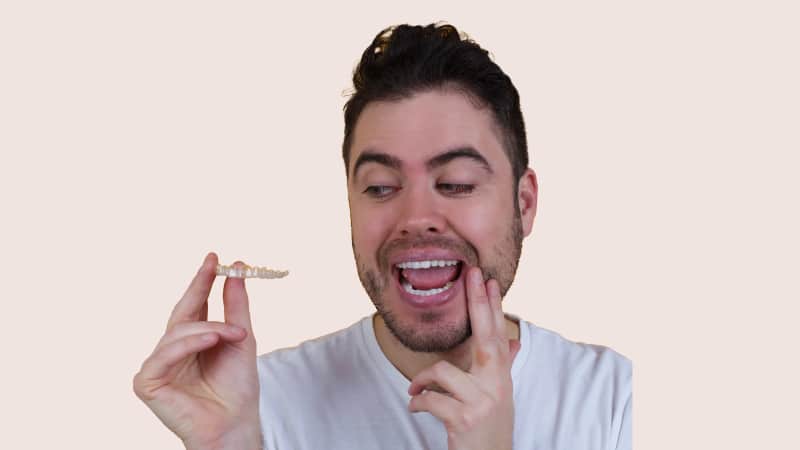 invisible-aligners-really-straighten-teeth