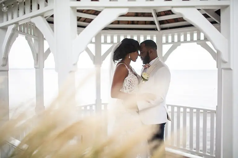 The Art of Storytelling: How Wedding Photographers in Maryland Capture Emotions