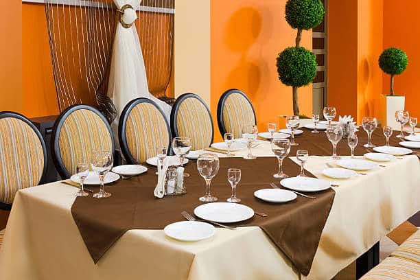 How Bulk Linen Tablecloths Can Elevate Your Event