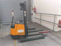 Elevate Your Warehouse Efficiency with Pallet Stackers for Sale at Acclaim Handling