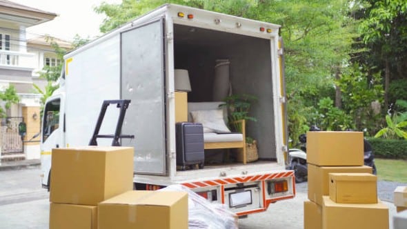 Reasons to Hire Professional Movers