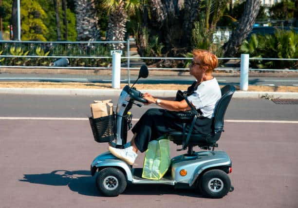 The Benefits of Using an Electric Wheelchair