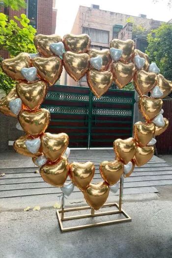 How Do Wedding Anniversary Balloons Transform the Festive Mood?