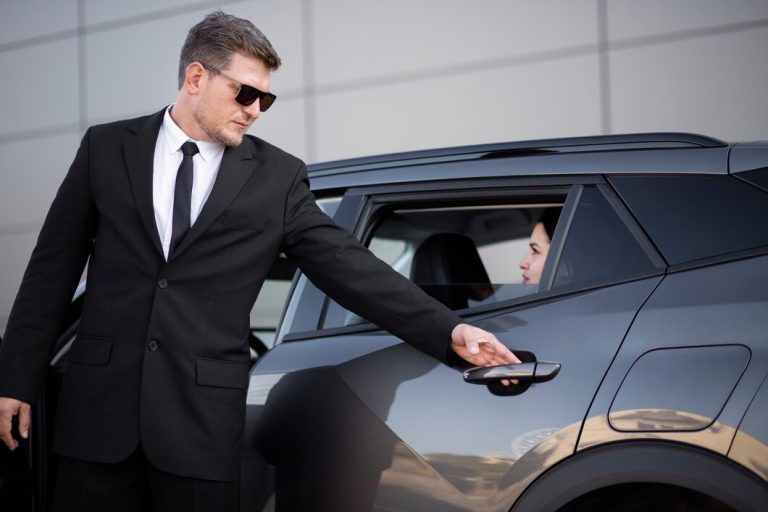 Elevate Your Travel Experience with NYC State Limo: Your Premier Choice for LGA Airport Limo Service