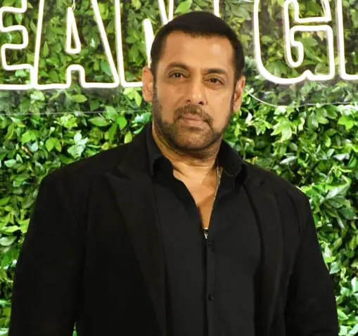 Salman_Khan_in_2023_(1)_(cropped)