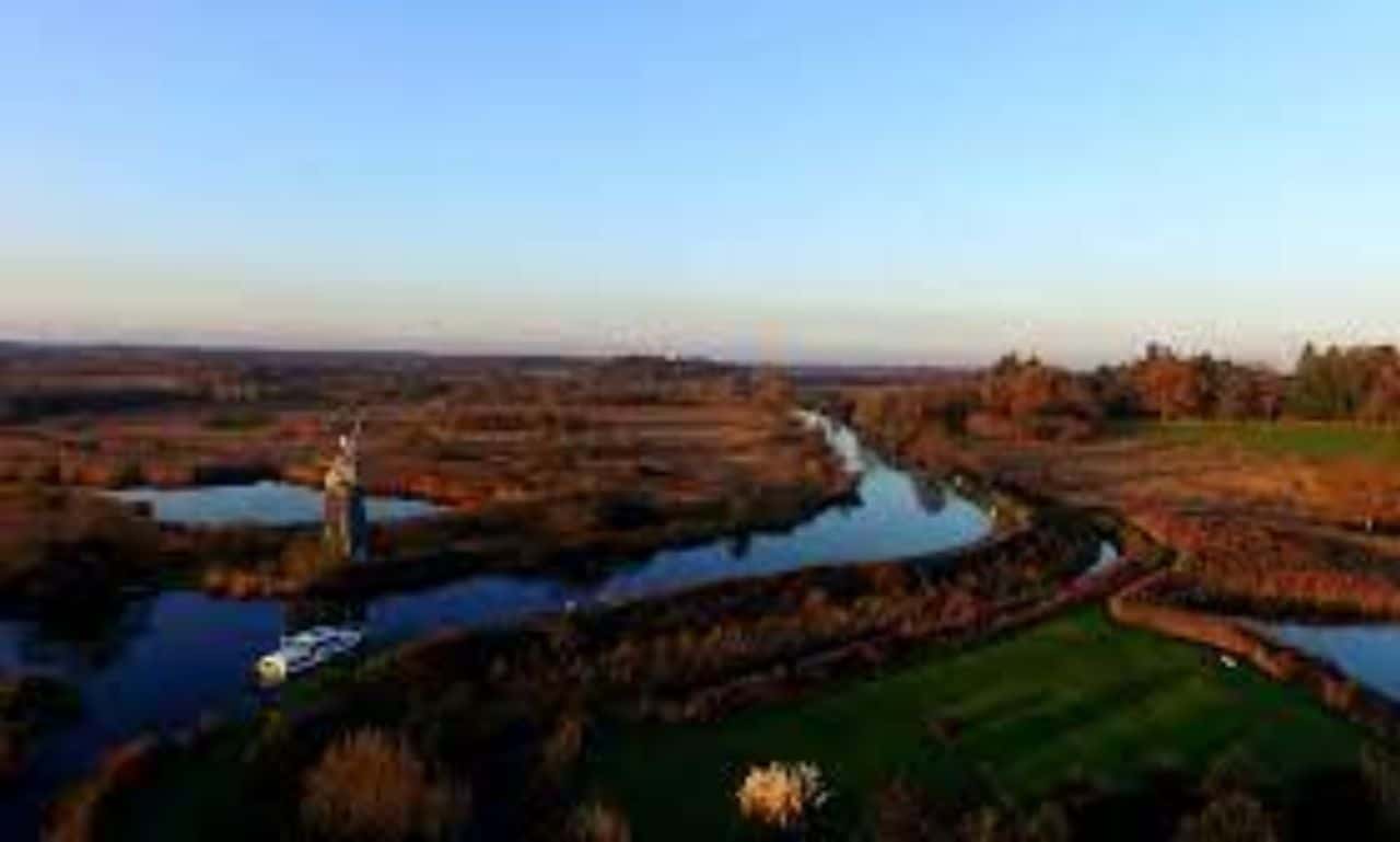 Day boat hire, Norfolk broads