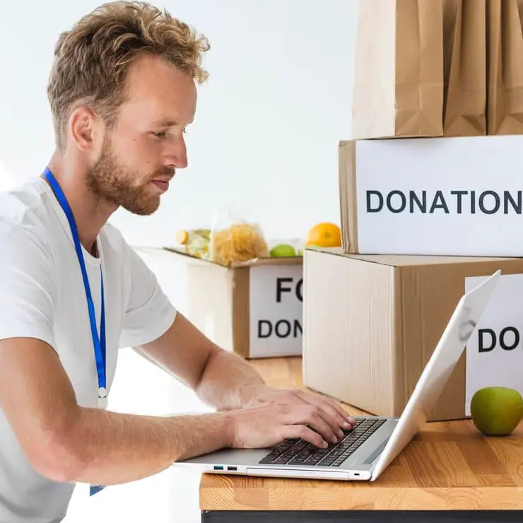 The 10 Best Features of a Robust Donor Management Software