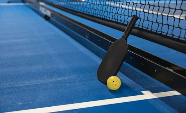 How The Right Pickleball Paddle Can Improve Your Performance