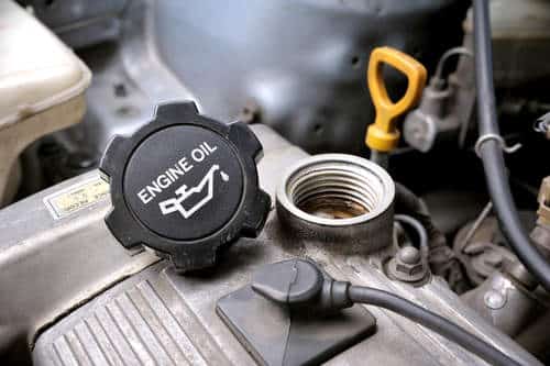 Understanding the Crucial Symptoms of Low Oil in Engine