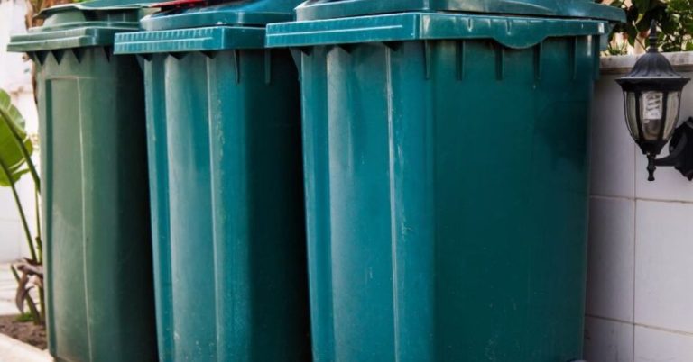 Maximise Efficiency in Waste Management with the 240l Wheelie Bin